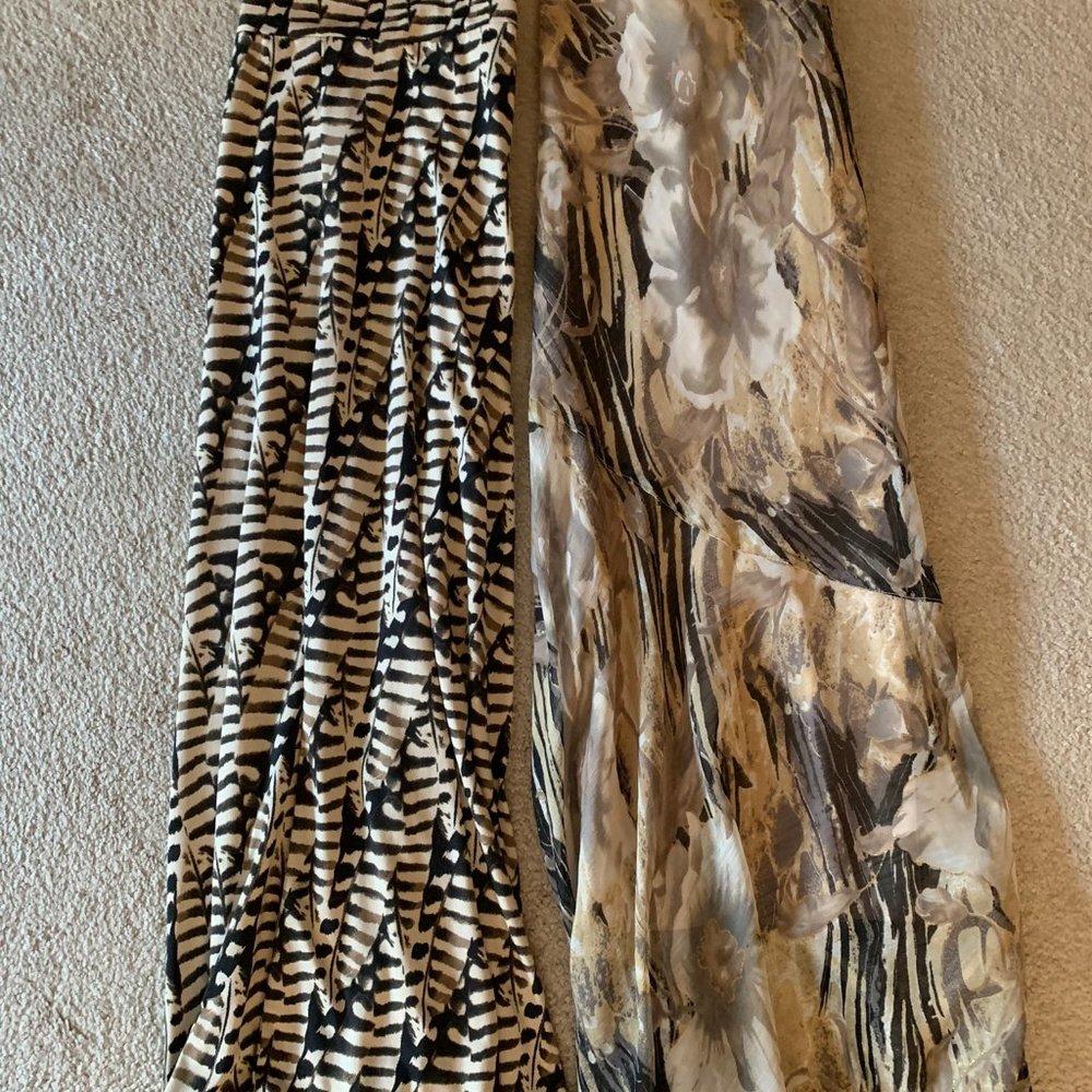 2 / $10 - Medium Skirts Very Good Condition